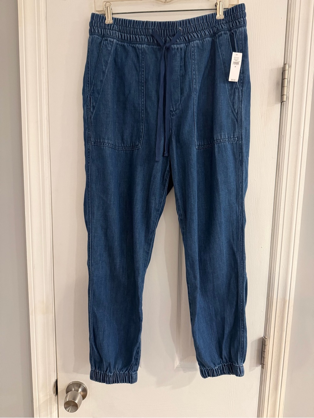 Gap NWT Lightweight Denim Jogger Pants Medium Drawstring Chambray